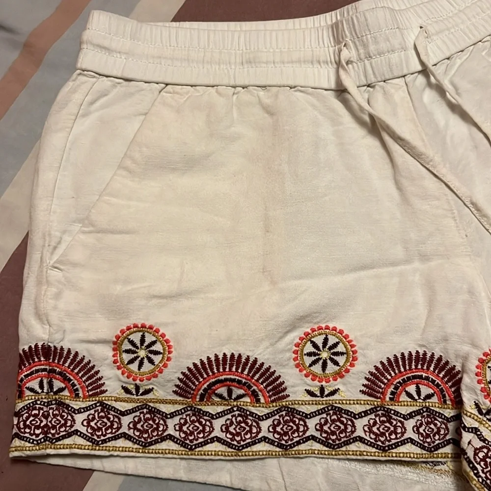 LOFT sunset Embroidered linen blend shorts